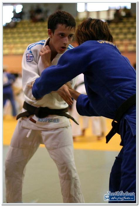 ALI10 JM1 058